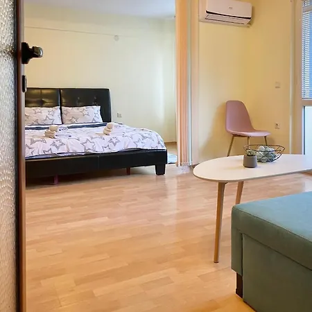 Sunny With Tv & Wi-fi *